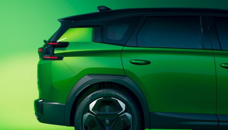 Citroën C5 Aircross 2026: più potenza, spazio e digitalizzazione - Foto 40 di 76
