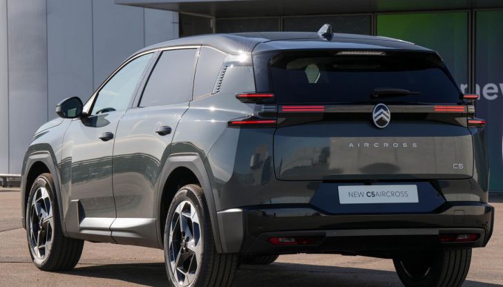 Citroën C5 Aircross 2026: più potenza, spazio e digitalizzazione - Foto 73 di 76