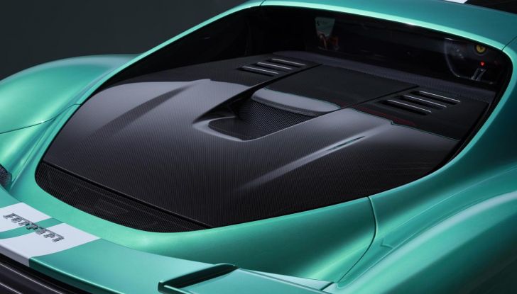 Ferrari 296 Speciale e Speciale A: titanio, carbonio e 880 CV. La formula vincente - Foto 24 di 27