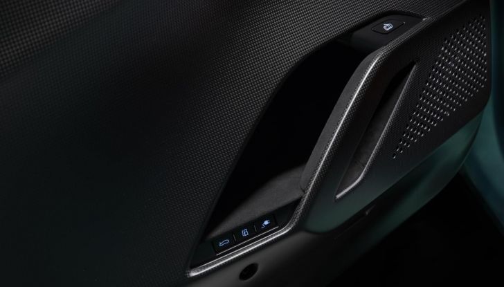 Ferrari 296 Speciale e Speciale A: titanio, carbonio e 880 CV. La formula vincente - Foto 20 di 27