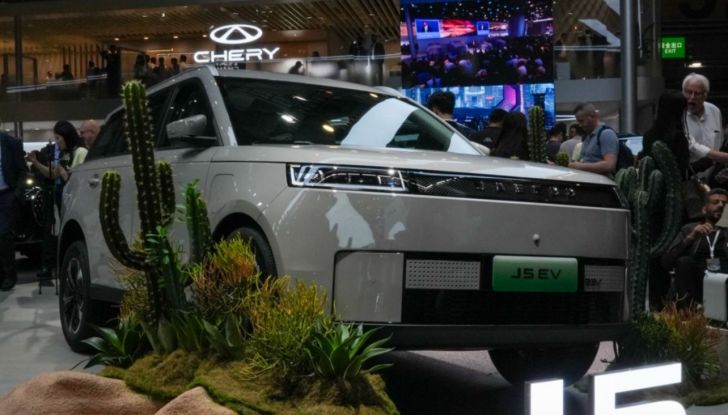 Omoda 7 SHS e Jaecoo 5 BEV: due nuovi modelli alla conquista delle strade europee - Foto 1 di 11