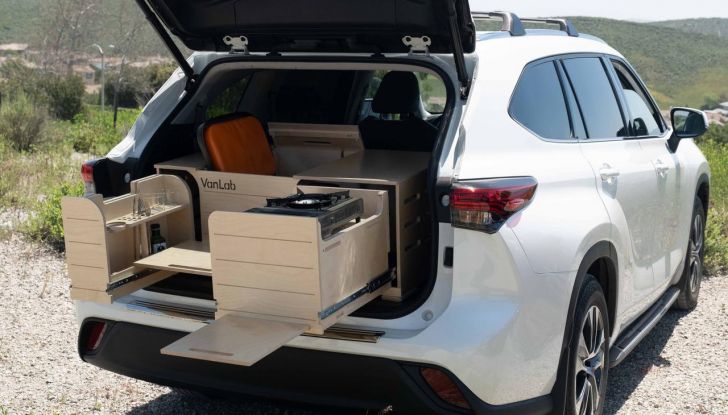Da SUV a mini-camper: il kit modulare di VanLab che trasforma il tuo veicolo in 3 ore - Foto 22 di 26