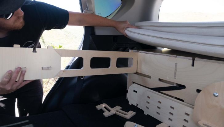 Da SUV a mini-camper: il kit modulare di VanLab che trasforma il tuo veicolo in 3 ore - Foto 16 di 26