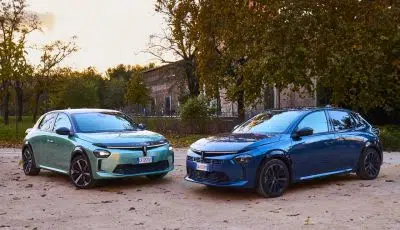 Nuova Lancia Ypsilon 2025: più autonomia per l’elettrica, più grinta per l’ibrida