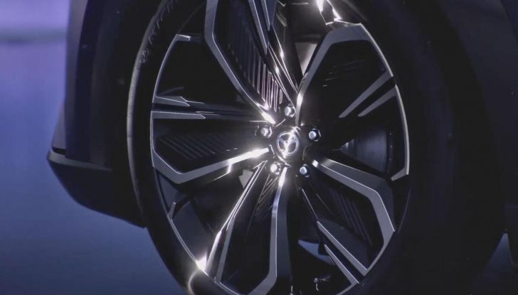 Mazda EZ-60: il nuovo SUV elettrico che punta a sfidare la Tesla Model Y - Foto 4 di 10