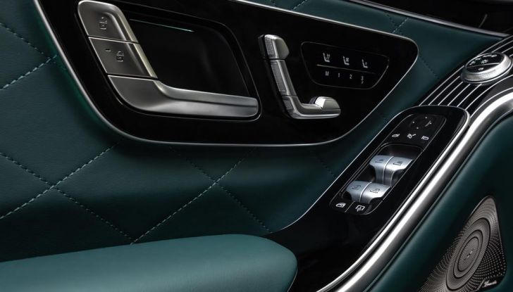 Mercedes Classe S 2025: la regina delle berline si evolve - Foto 12 di 23