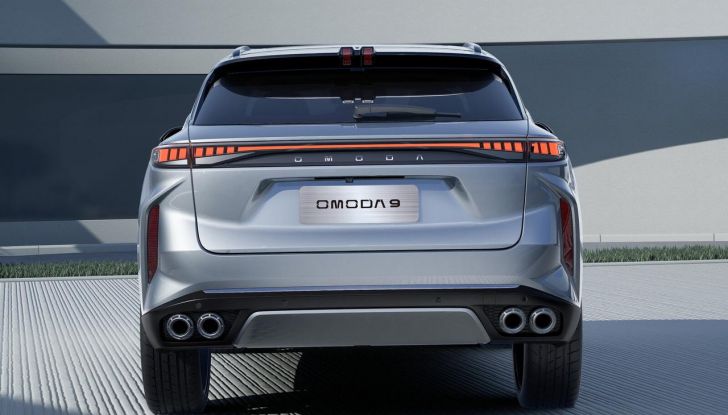 Omoda 9: prezzi di listino del SUV ibrido con consumi da city car - Foto 4 di 34