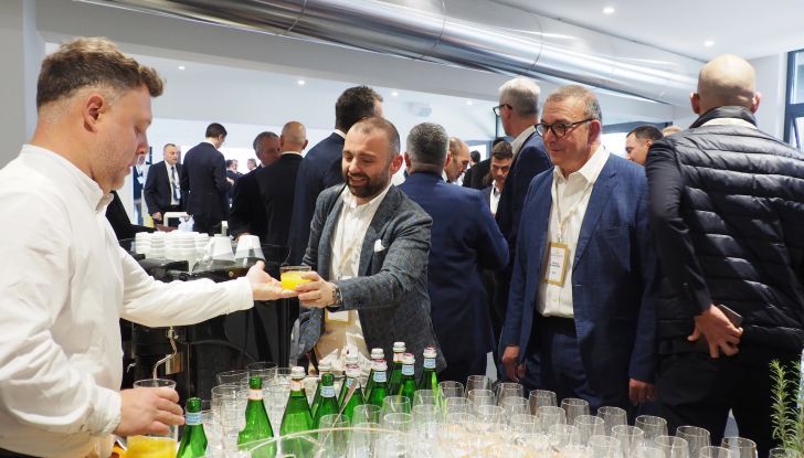 Top Dealers Italia Talk Show presso Centro Porsche Bergamo - Foto 15 di 42