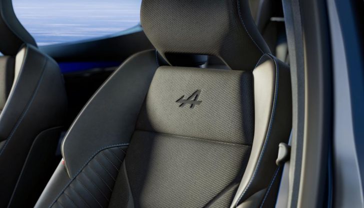 Renault Megane E-Tech Electric 2025: ora veste Alpine e si guida con un solo pedale - Foto 12 di 16
