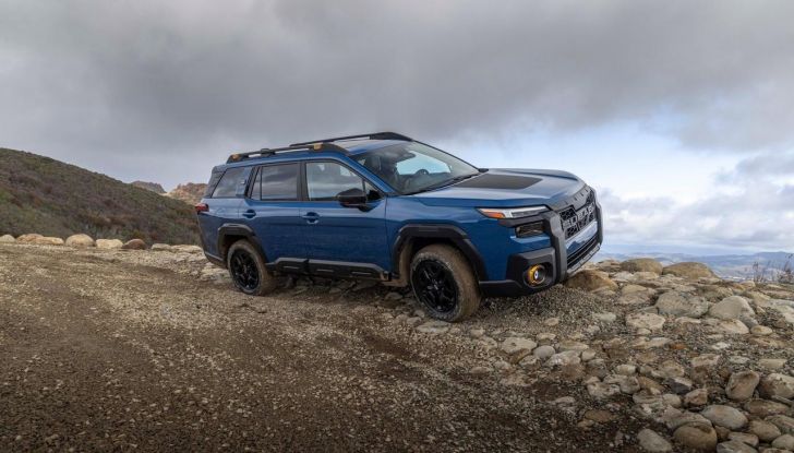 Subaru Outback 2026: con la nuova generazione abbandona le sue radici da station wagon - Foto 37 di 53
