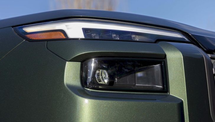 Subaru Outback 2026: con la nuova generazione abbandona le sue radici da station wagon - Foto 8 di 53