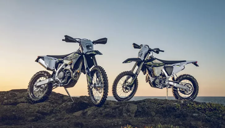 Triumph lancia le nuove TF 250-E e TF 450-E 2026 per l’enduro estremo - Foto 3 di 8