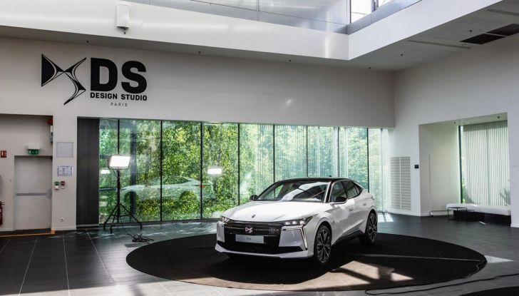 DS N°4: la compatta che punta tutto su comfort e design alla francese - Foto 46 di 66