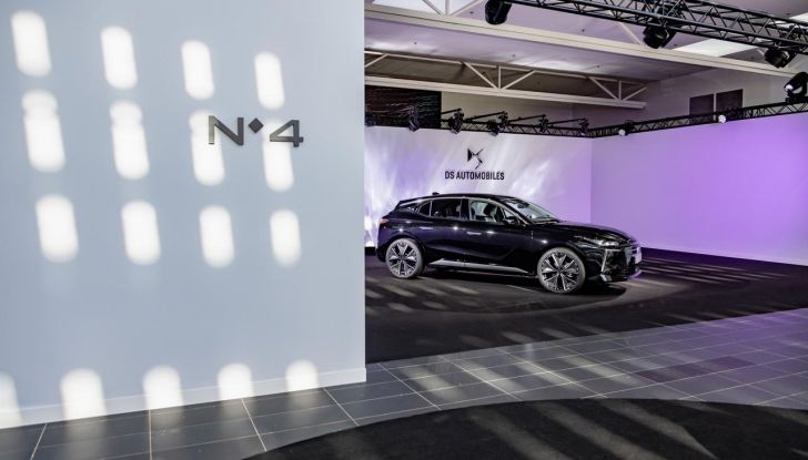 DS N°4: la compatta che punta tutto su comfort e design alla francese - Foto 48 di 66