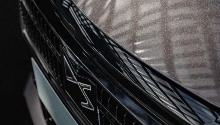 DS N°4: la compatta che punta tutto su comfort e design alla francese - Foto 30 di 66