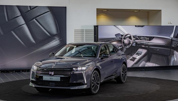 DS N°4: la compatta che punta tutto su comfort e design alla francese - Foto 34 di 66