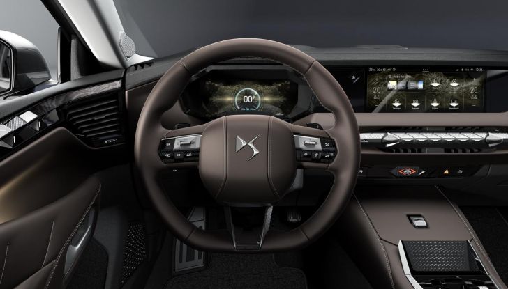 DS N°4: la compatta che punta tutto su comfort e design alla francese - Foto 5 di 66