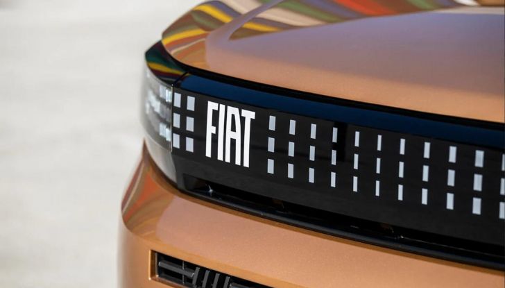 Fiat Grande Panda Hybrid 2025: prezzi e allestimenti disponibili - Foto 11 di 13