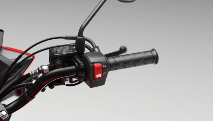 Honda CB125F 2026: la piccola naked ora con Start & Stop e display TFT - Foto 20 di 53