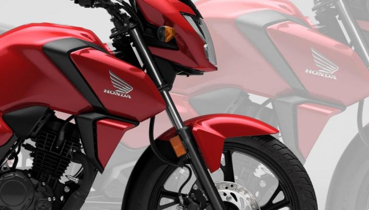 Honda CB125F 2026: la piccola naked ora con Start & Stop e display TFT - Foto 50 di 53