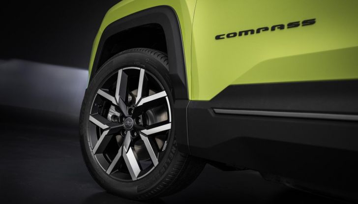 Jeep Compass 2026: design, interni, motori e prezzi - Foto 24 di 31