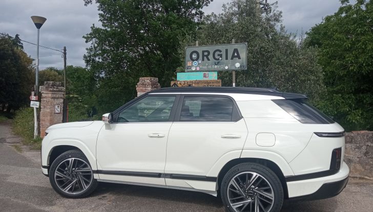 KGM Actyon prova su strada, motorizzazioni e caratteristiche tecniche - Foto 3 di 11