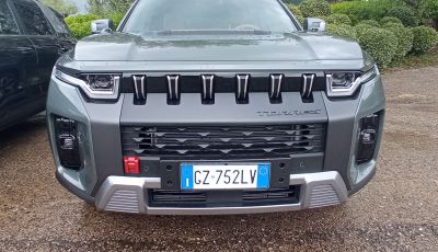 KGM Torres EVX prova su strada, prezzi e motori