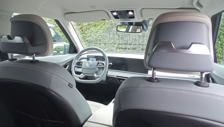 KGM Torres EVX prova su strada, prezzi e motori - Foto 10 di 13