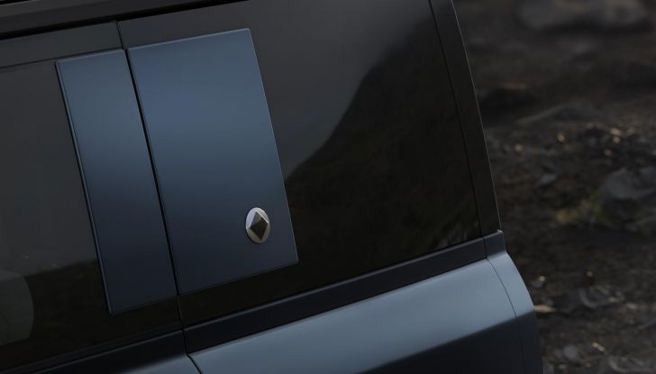 Land Rover Defender 2026: più smart, più bella, sempre inarrestabile - Foto 48 di 49