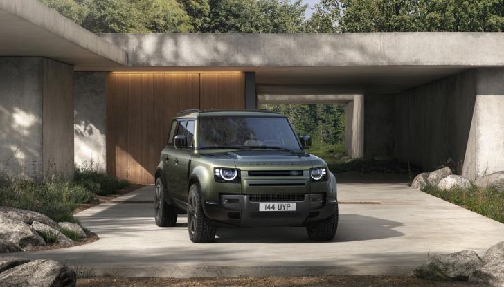Land Rover Defender 2026: più smart, più bella, sempre inarrestabile - Foto 6 di 49