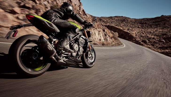 Triumph Speed Triple 1200 RX: tanta potenza in appena 1200 esemplari - Foto 28 di 43
