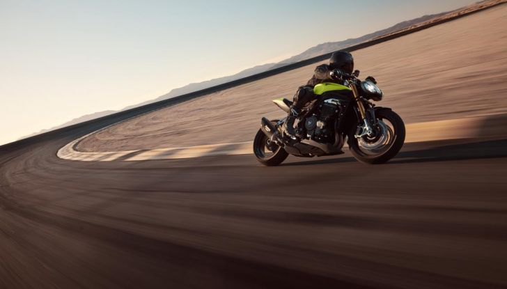 Triumph Speed Triple 1200 RX: tanta potenza in appena 1200 esemplari - Foto 25 di 43