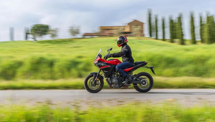 Yamaha Tracer 7 2025: design affilato e dotazioni premium alzano l’asticella del segmento - Foto 5 di 41