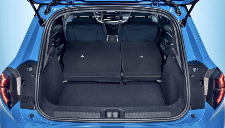 Nuova Nissan Micra 2025: annunciata la gamma per l’Italia - Foto 4 di 17