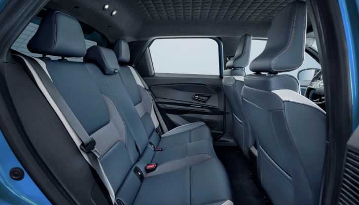 Nuova Nissan Micra 2025: annunciata la gamma per l’Italia - Foto 5 di 17