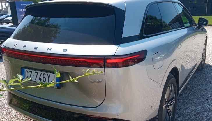 Test Drive XPENG G6 e XPENG G9: prova su strada, prezzi e autonomia - Foto 23 di 35