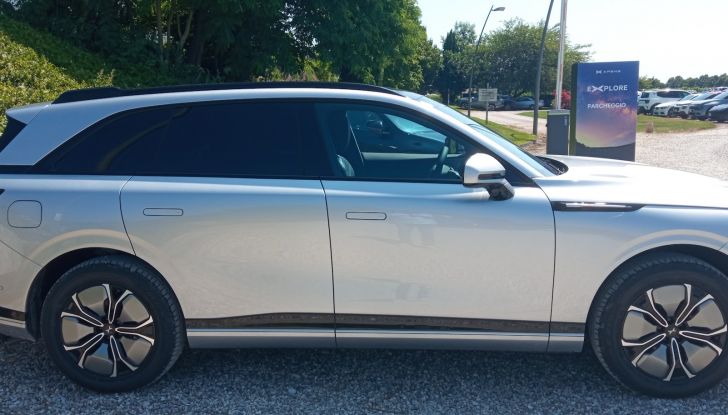 Test Drive XPENG G6 e XPENG G9: prova su strada, prezzi e autonomia - Foto 24 di 35