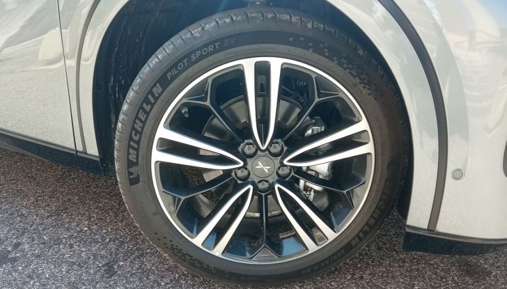 Test Drive XPENG G6 e XPENG G9: prova su strada, prezzi e autonomia - Foto 26 di 35