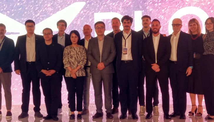 Test Drive XPENG G6 e XPENG G9: prova su strada, prezzi e autonomia - Foto 11 di 35