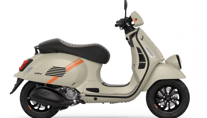 Vespa GTV 310, più potenza e coppia per lo scooter dal fascino retro - Foto 2 di 6