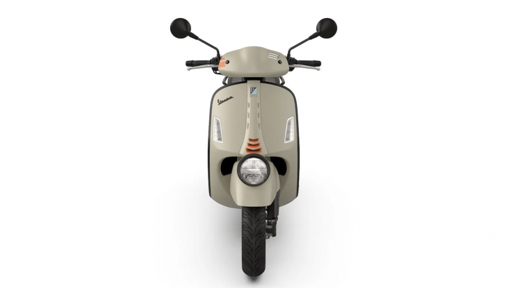 Vespa GTV 310, più potenza e coppia per lo scooter dal fascino retro - Foto 5 di 6