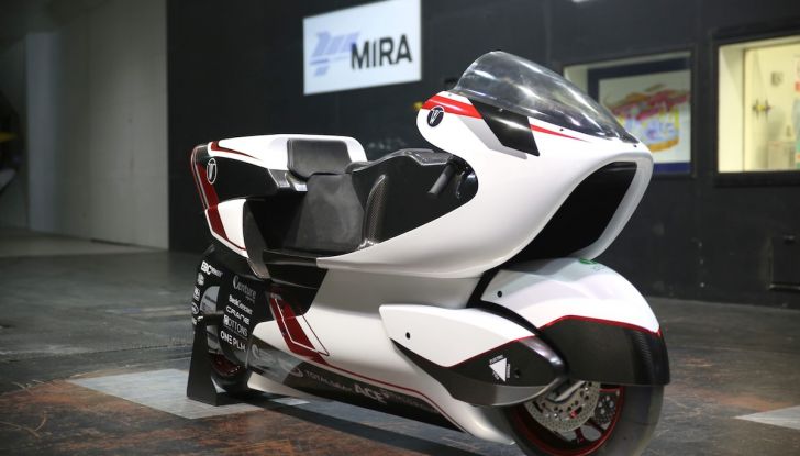 Wmc 250 EV: la moto elettrica con trazione integrale che sogna i 400 km/h - Foto 4 di 6