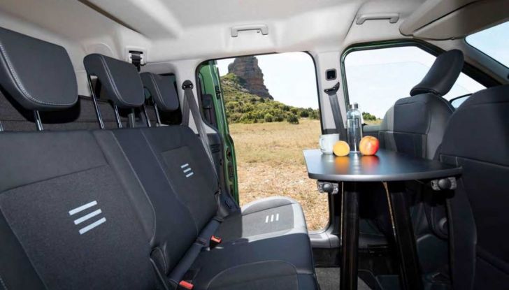 Ford Tourneo Courier by Tinkervan: il camper compatto, economico e adatto a ogni stagione - Foto 17 di 17