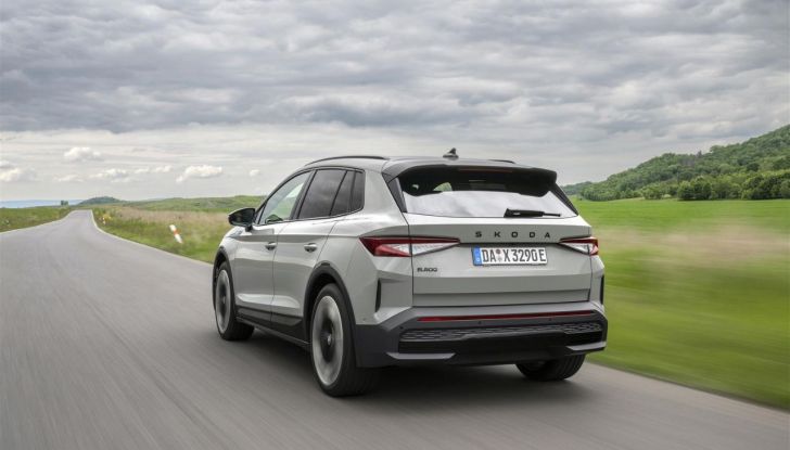 Skoda Elroq RS 2025: debutta la versione sportiva del SUV compatto elettrico - Foto 2 di 17