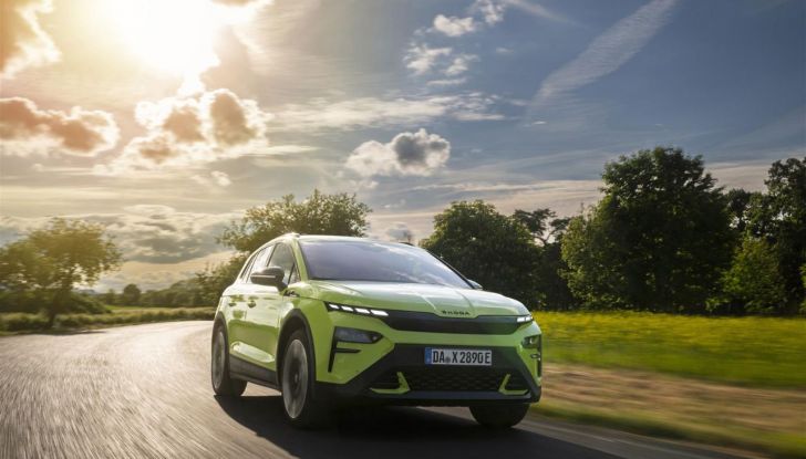 Skoda Elroq RS 2025: debutta la versione sportiva del SUV compatto elettrico - Foto 8 di 17