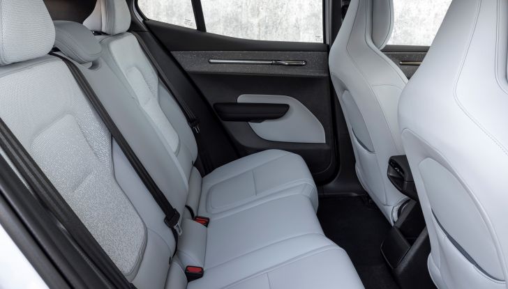 Test drive Volvo XC60: prova su strada, prestazioni e dati tecnici - Foto 11 di 25