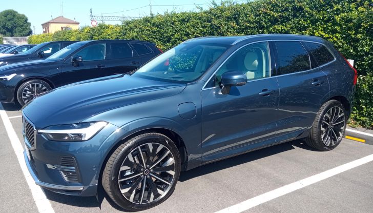 Test drive Volvo XC60: prova su strada, prestazioni e dati tecnici - Foto 10 di 25