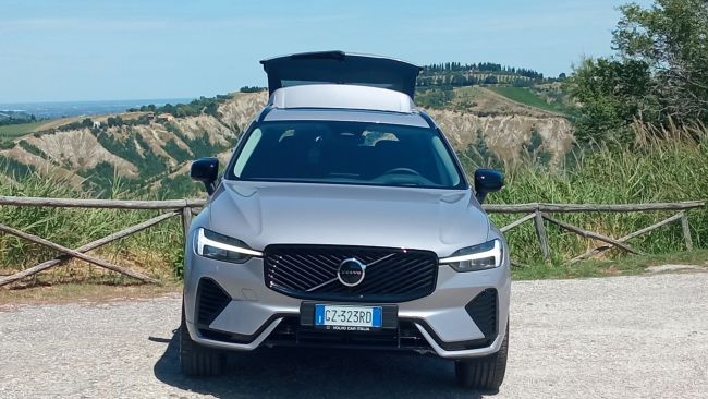 Test drive Volvo XC60: prova su strada, prestazioni e dati tecnici