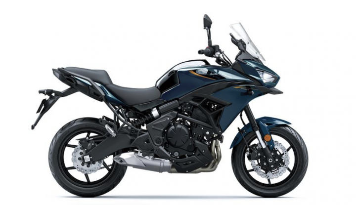 Kawasaki Versys 650 2026: nuovi colori e più tecnologia, ma stessa meccanica - Foto 8 di 9