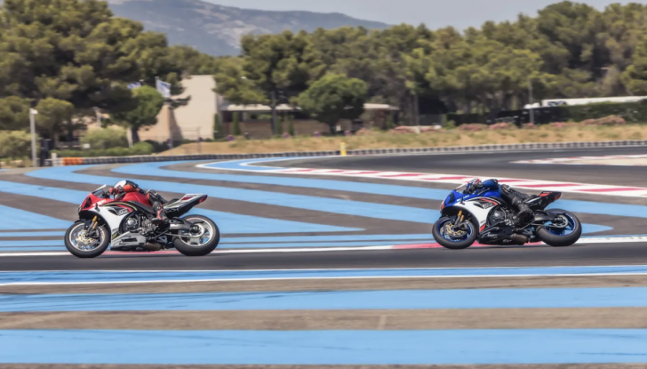 Suzuki GSX-R1000R 2025: ritorno in grande stile per i 40 anni della leggenda - Foto 7 di 12